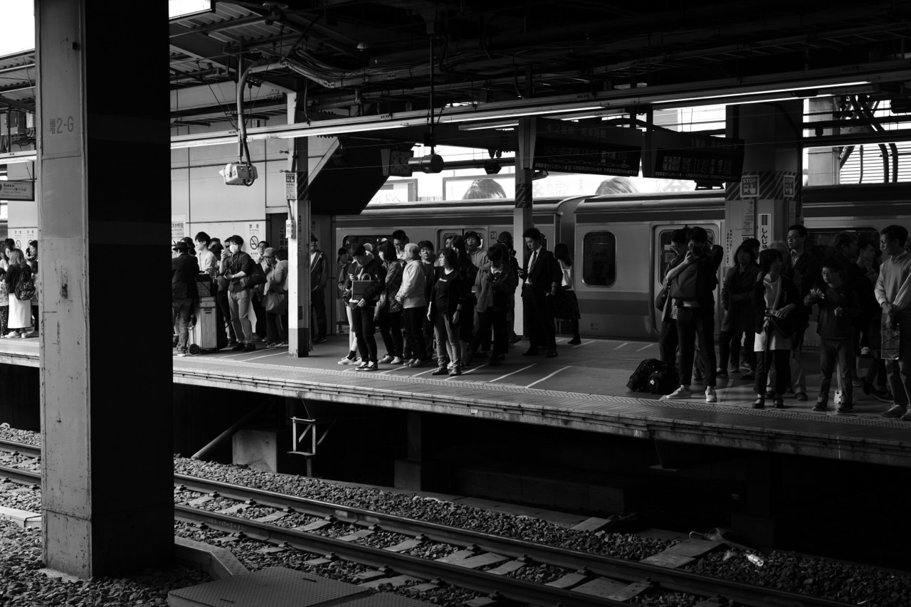 新宿 横浜駅のスナップ写真 いとぅー Note