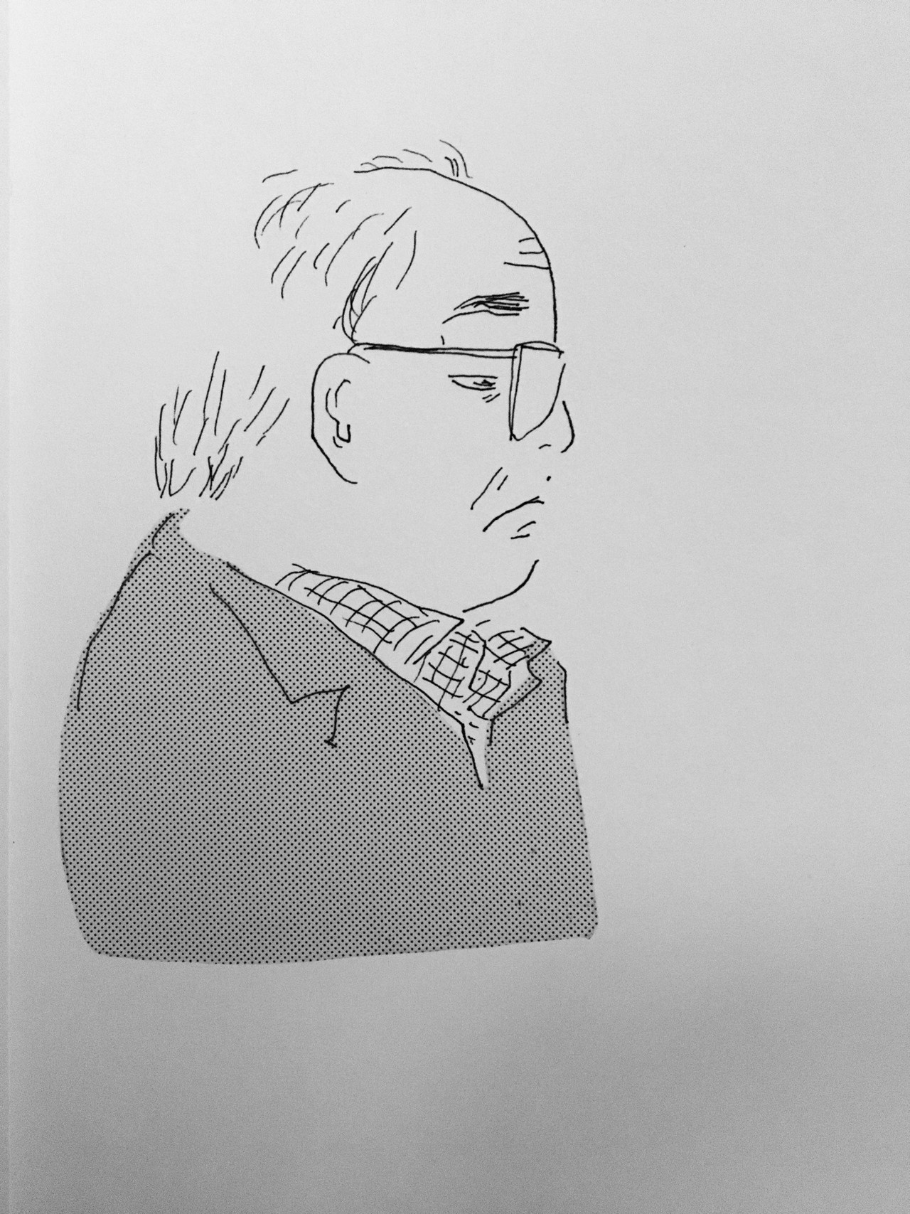 月 日 線 電車内に内臓の腐った臭いが充満する中このおじさんも