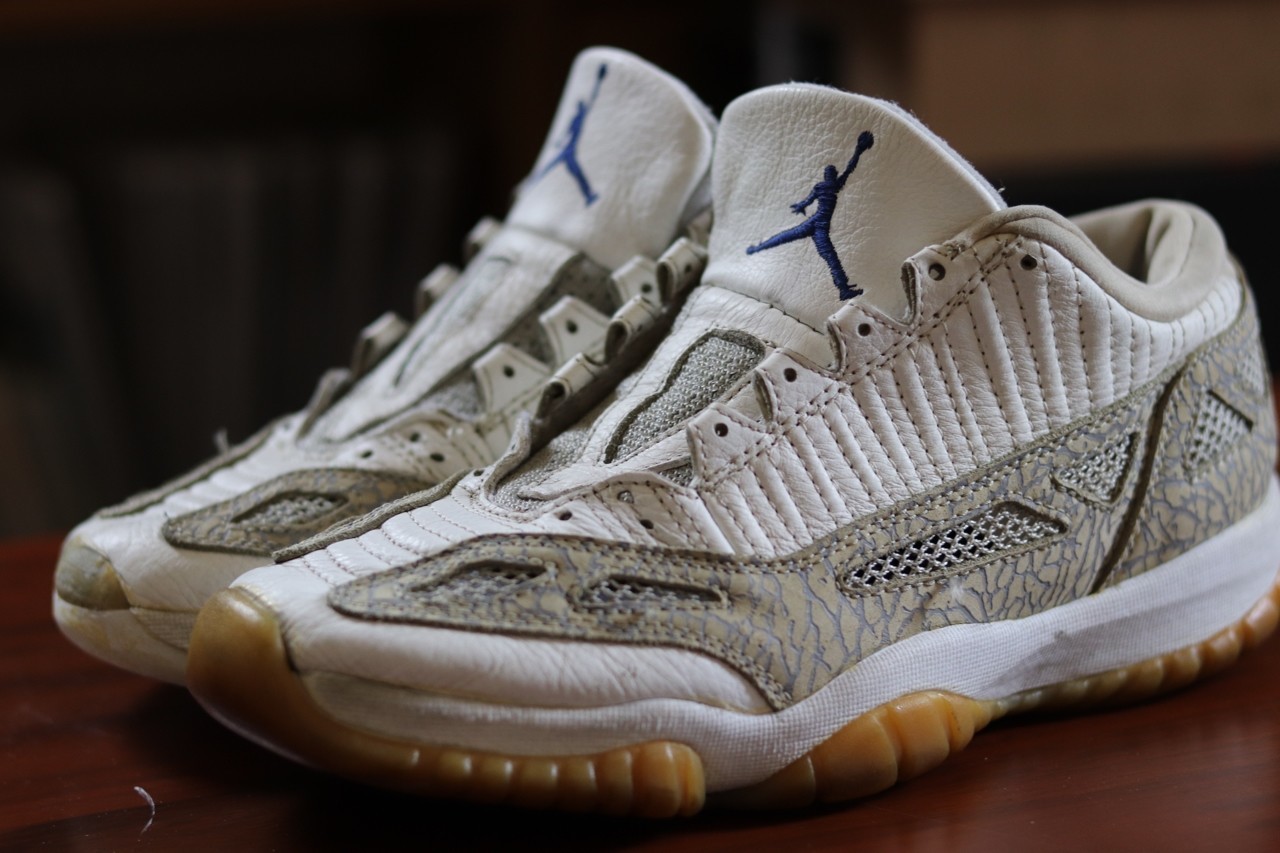 nike air jordan 11 low