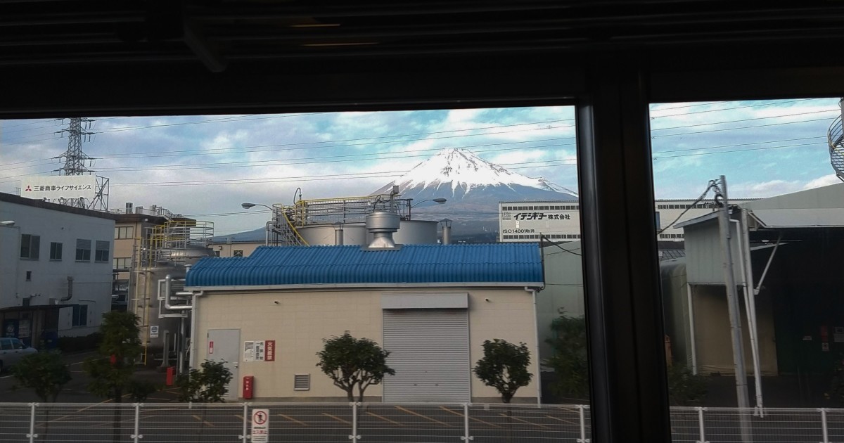 車窓からみた富士山