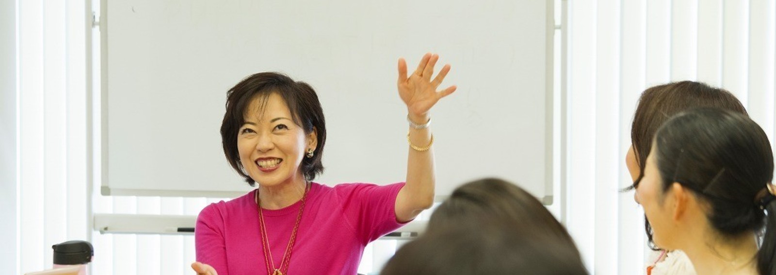 井垣利英(シェリロゼ代表、人材教育家、マナー講師)|note