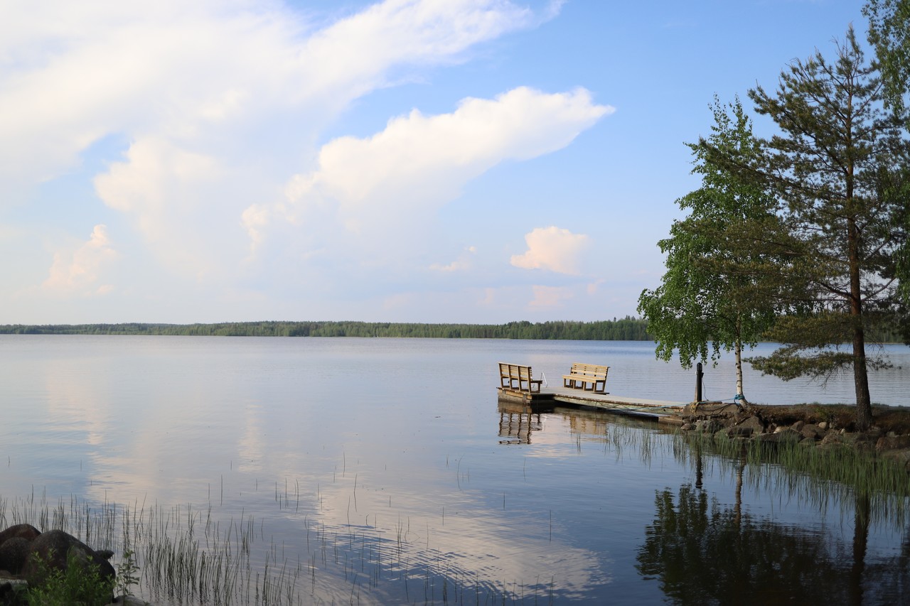 なぜフィンランドのベンチは湖を向いているのか 夢中観測ツアーinフィンランド 夢中になれる明日 By Kracie