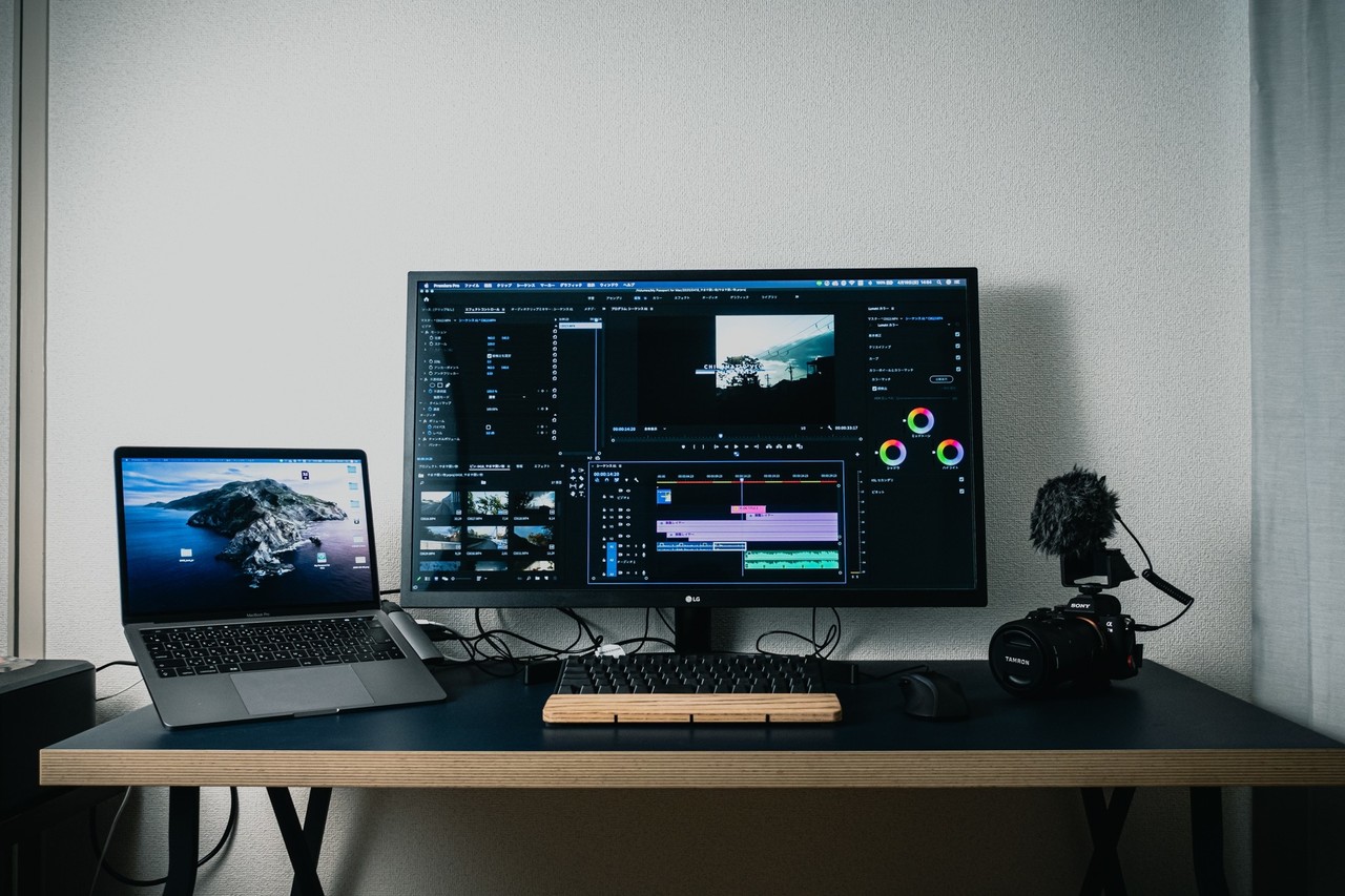 映像クリエイターのデスクトップセットアップツアー ひで Vlogger Note