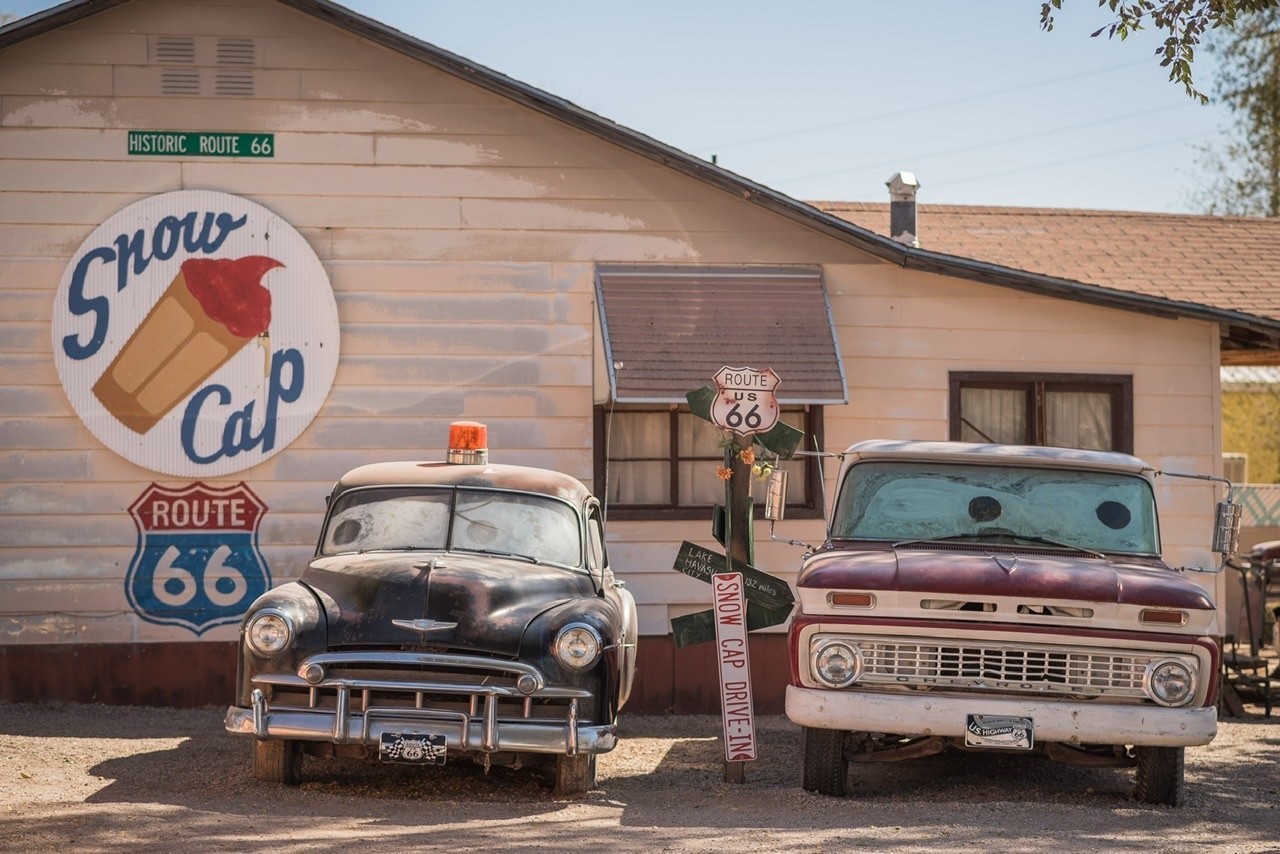 14 Route 66 映画 カーズ モデルの街へ 100ヶ国旅 アメリカ ラスベガス 編 世界一周日記 By Aki Furukawa Note