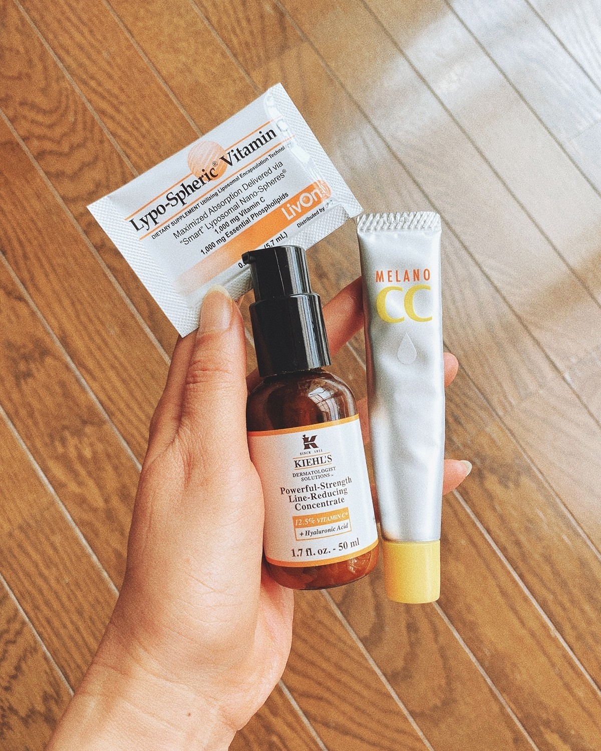 アンチエイジングケアにもビタミンcトリオ リポスフェリック ビタミンc キールズ Ds ライン コンセントレート 12 5 C メラノcc 薬用美容液 C Retoy S Ena Web Fashion エディター Note