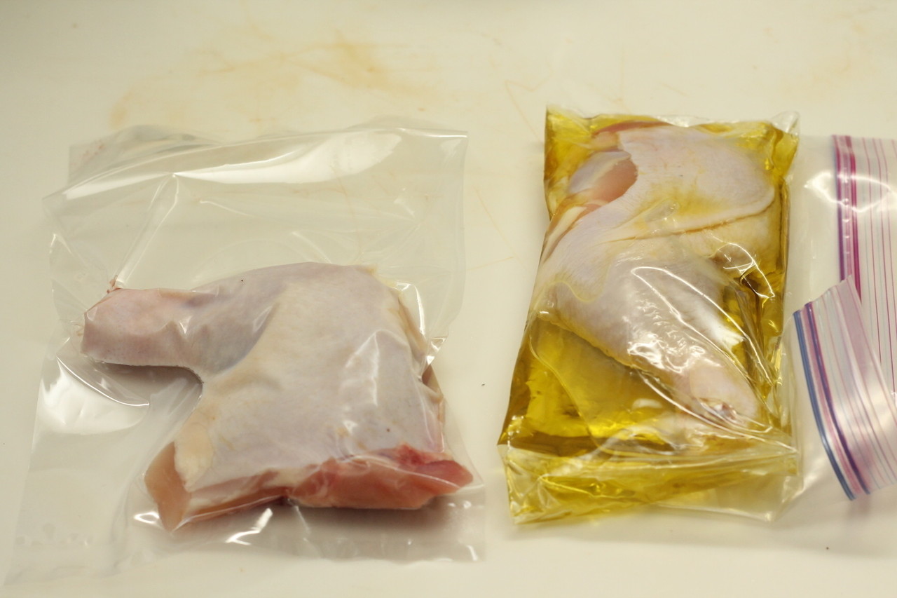鶏もも肉のコンフィのポイントは油ではなく温 度にあり 樋口直哉 Travelingfoodlab Note