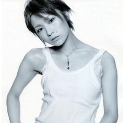 松任谷由実「やさしさに包まれたなら」と似た歌詞ですが、椎名林檎の方が「当たり前」を歌い、松任谷由実は「奇跡」として歌い上げたことを考えると、昔は奇跡として