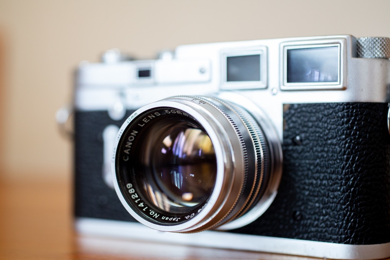 ライカにCanonのオールドレンズ | Serenar セレナー 50mm F1.8を試して